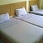 OYO 301 River Inn Hotel