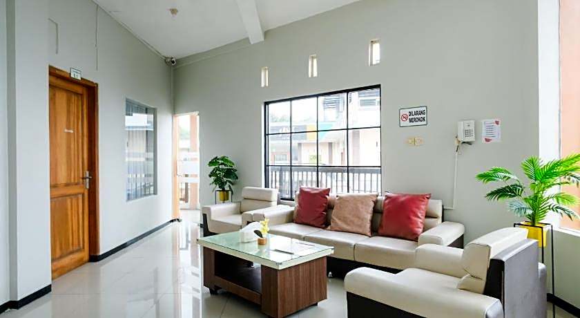 RedDoorz near Taman Rekreasi Selecta