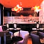 Paseo de Gracia Hotel, Sonder
