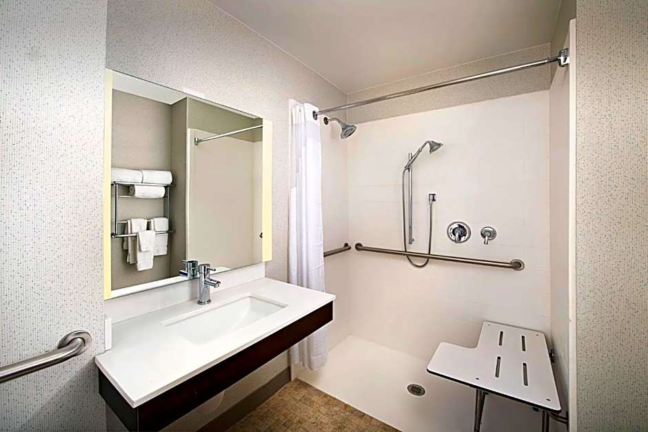 Holiday Inn Express Washington DC-BW Parkway By IHG