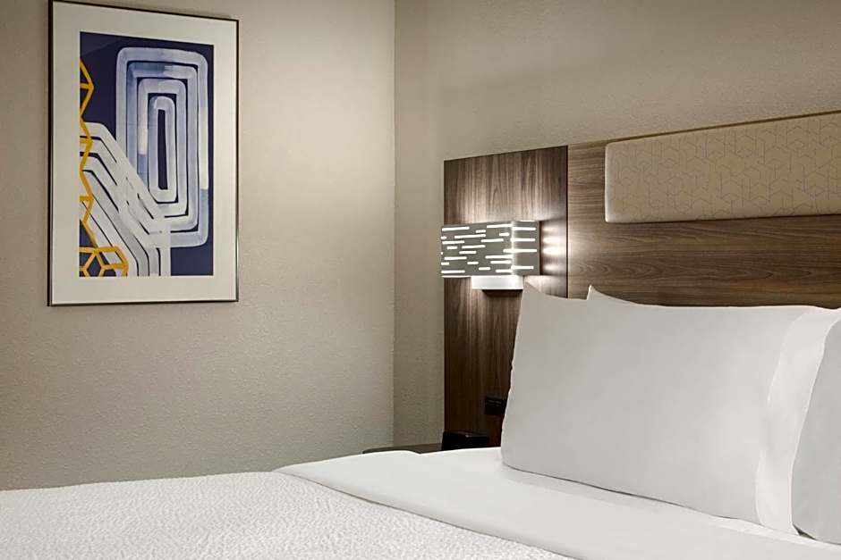 Holiday Inn Express Atlanta-Kennesaw By IHG