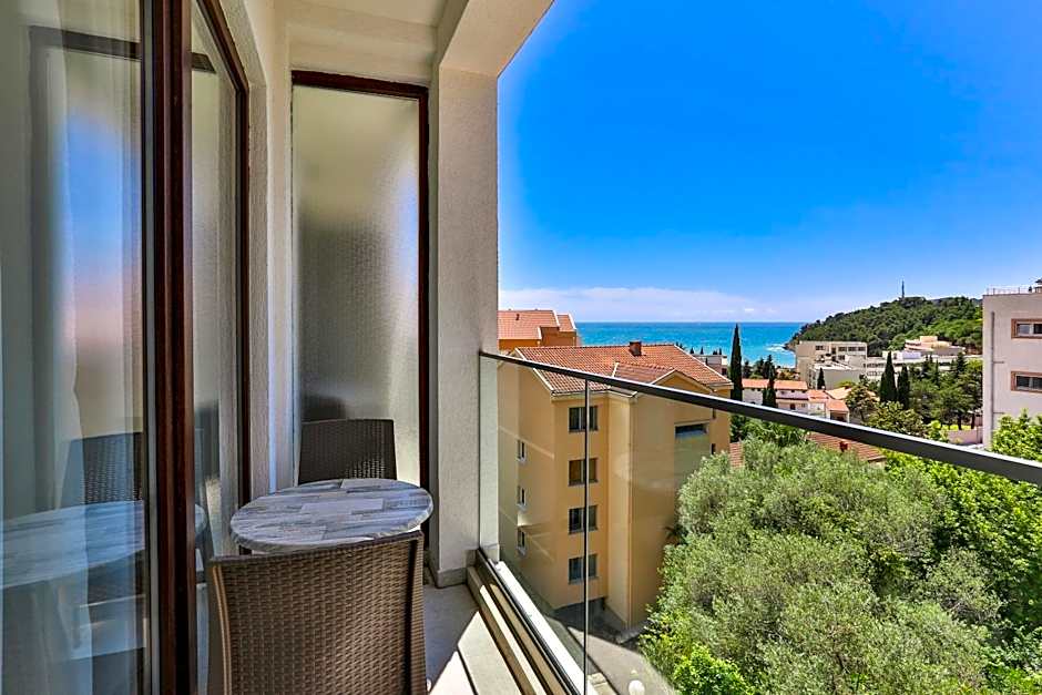 Hotel Lusso Mare by Aycon