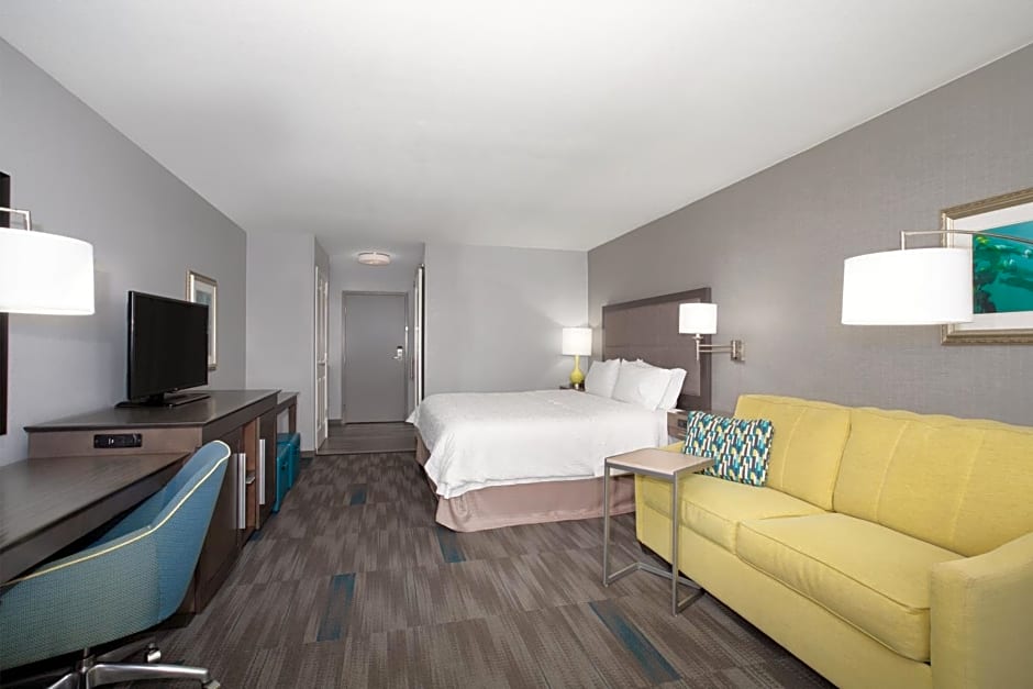 Hampton Inn Monterey