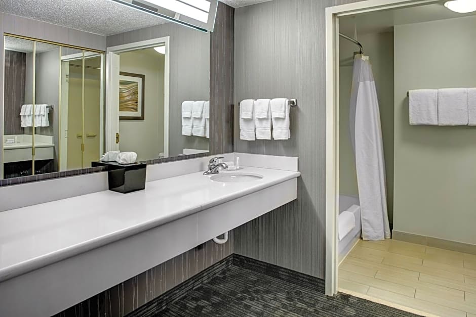 Courtyard by Marriott Cleveland Westlake