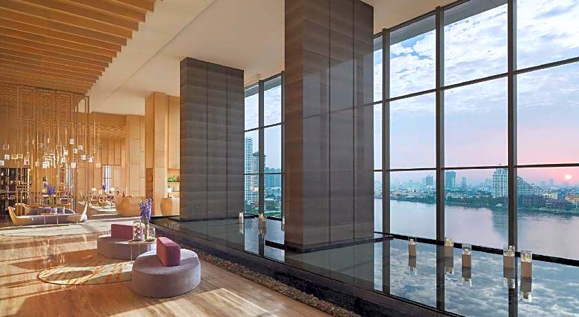 Avani Riverside Bangkok Hotel