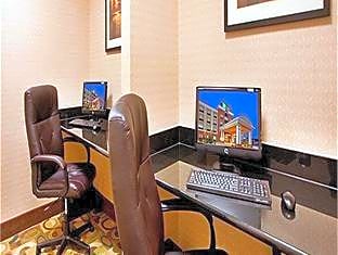 Holiday Inn Express Hotel & Suites Guthrie North Edmond, an IHG Hotel