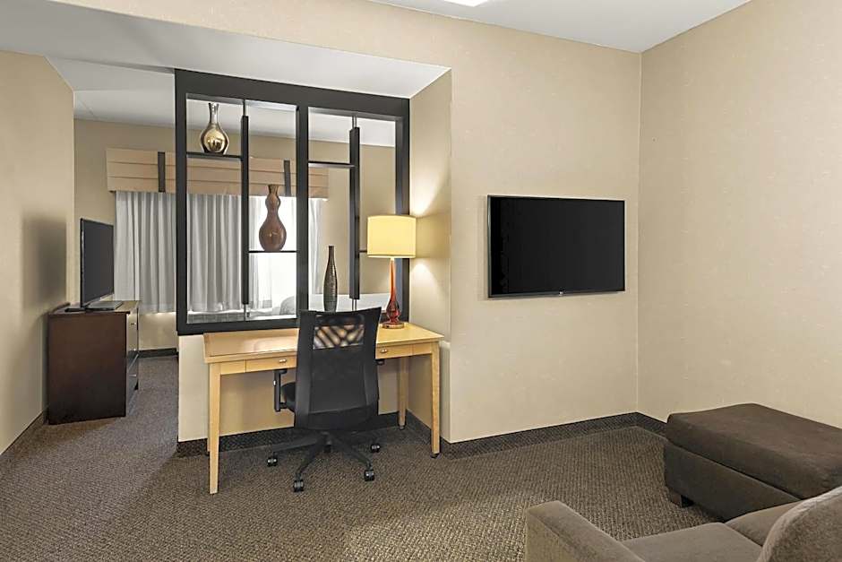 Cambria Hotel Columbus - Polaris