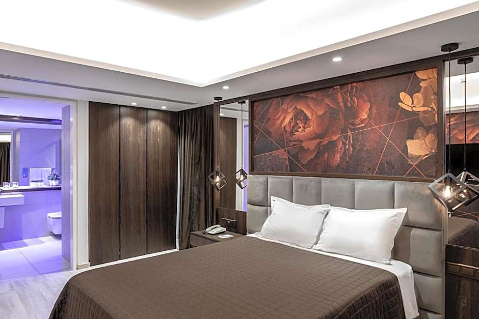 Almond Business Hotel