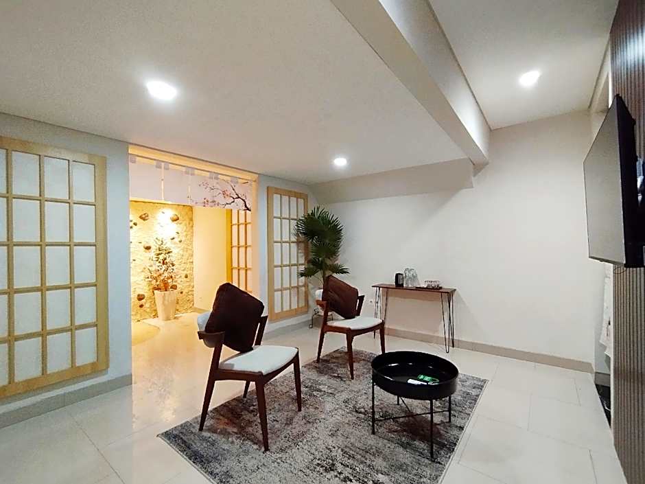 Cherry Homes Express Hotel