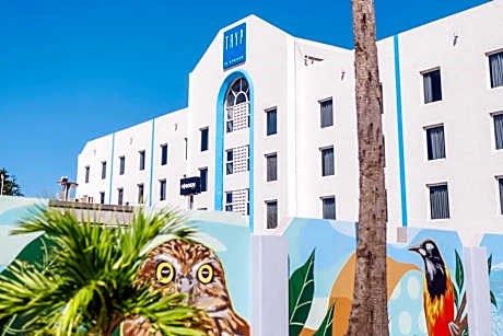 TRYP by Wyndham Aruba Adults Only Hotel