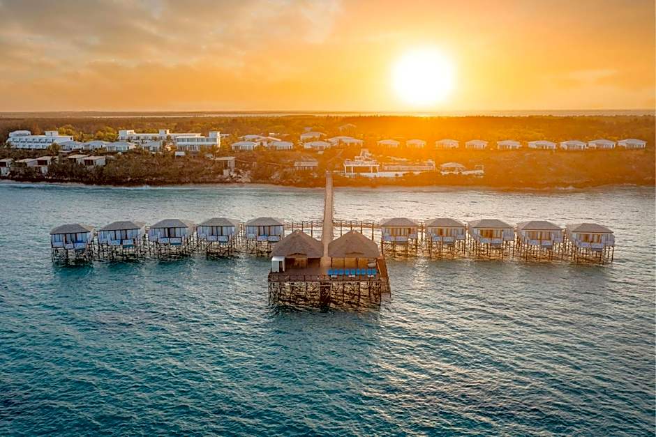 Le Mersenne Zanzibar, Autograph Collection