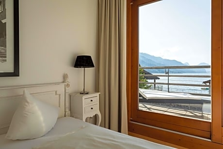 Double Room with Lake View