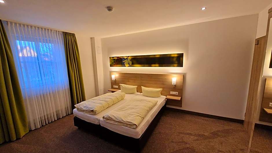 Schwarzer Adler - Hotel Garni