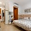 Hostal House