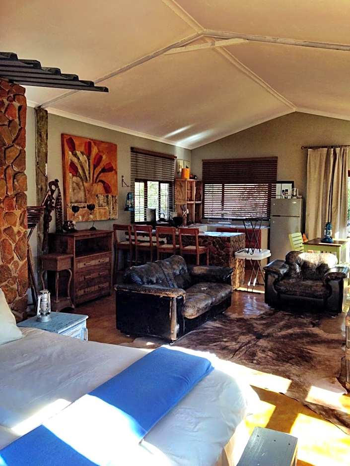 Caracal Lodge