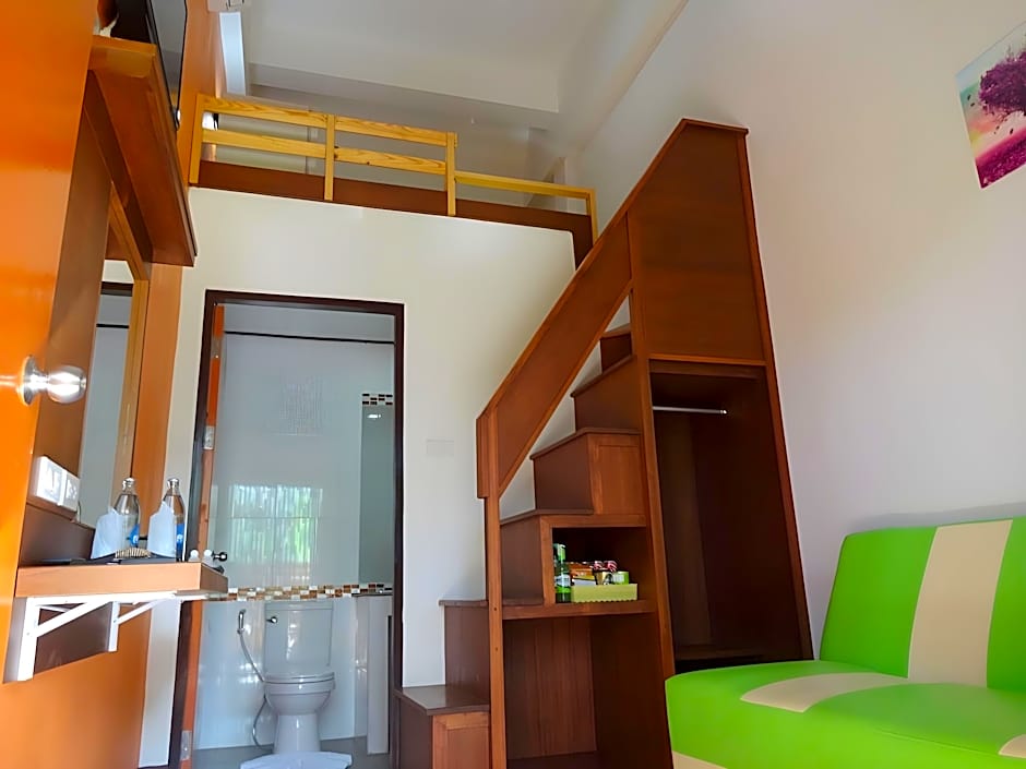 First And Frang Hotel