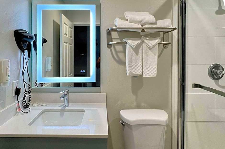 Quality Inn Tracy I-205