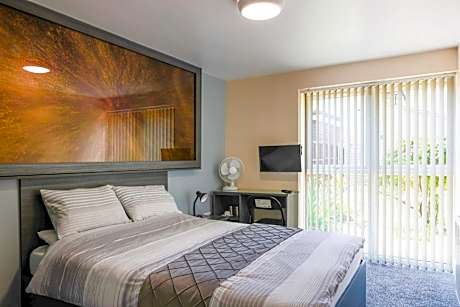 Double Room with Shared Bathroom