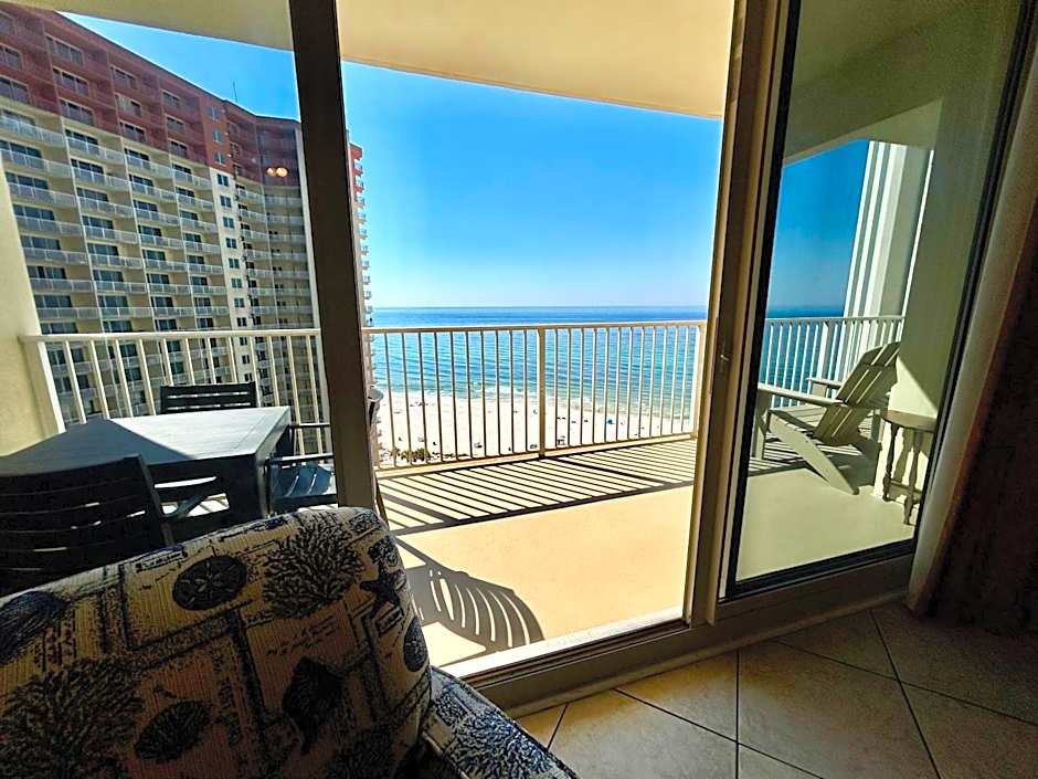 Amazing views! Great beachfront Panama City Condo