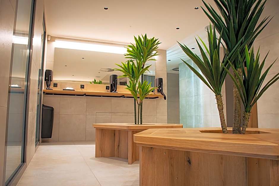 RM Hotel Wellness & Congress