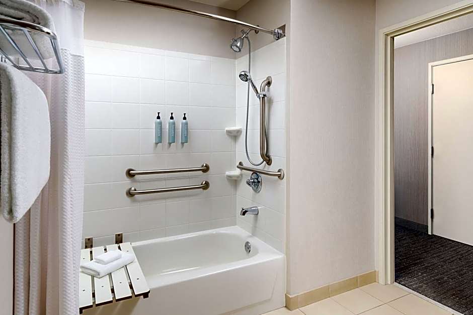 Courtyard by Marriott Roseville Galleria Mall/Creekside Ridge Drive