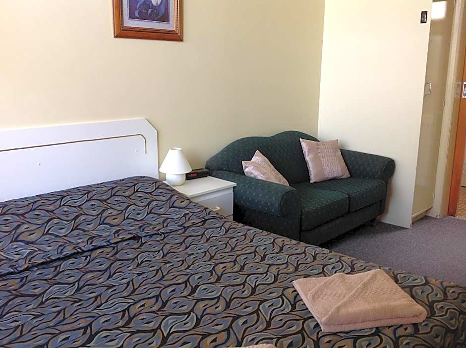 Grand Central Motel