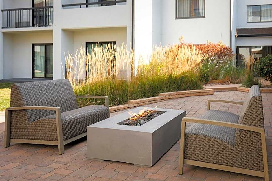 Courtyard by Marriott Denver Central Park