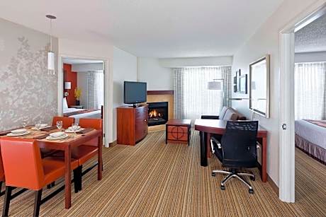 Two-Bedroom Apartment with Sofa Bed