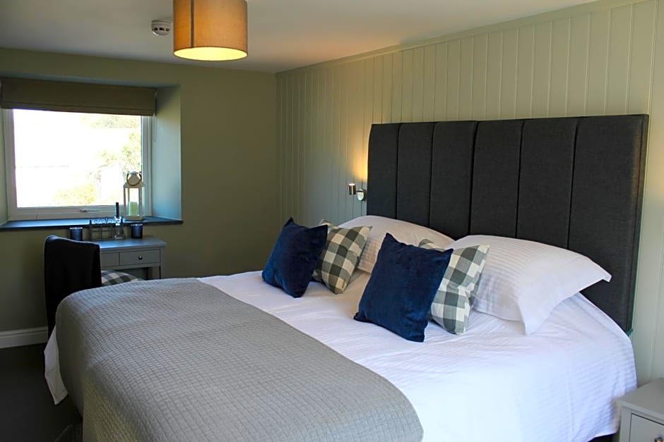 The Five Pilchards Inn