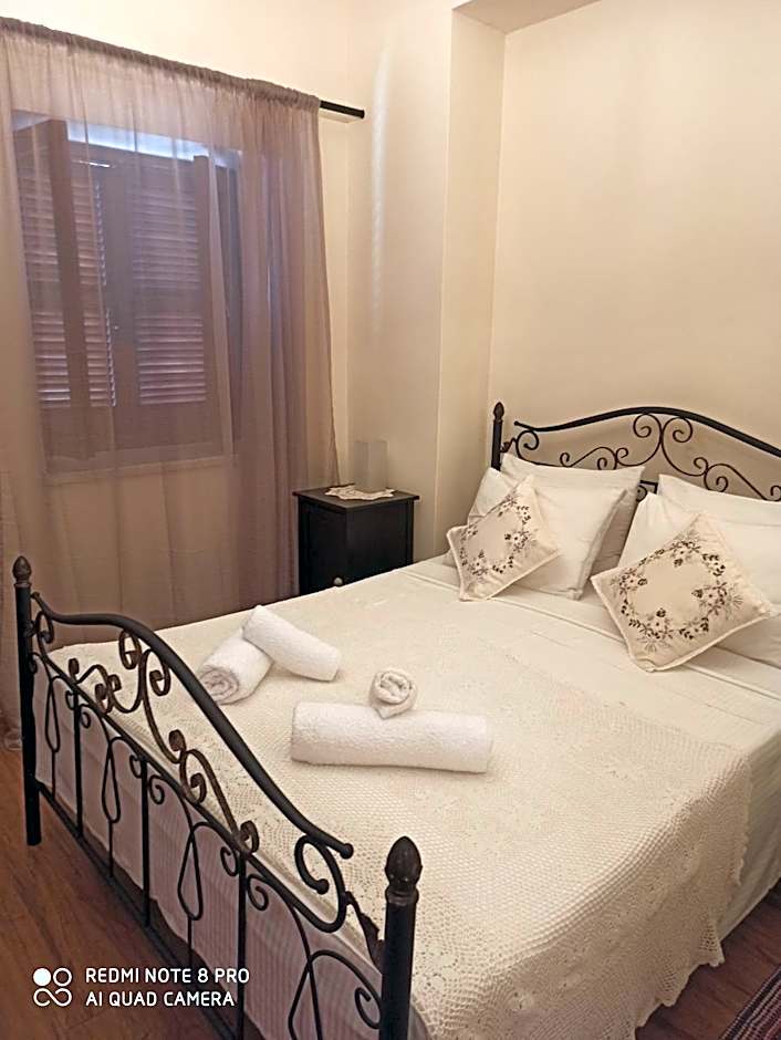 Lefkara Hotel