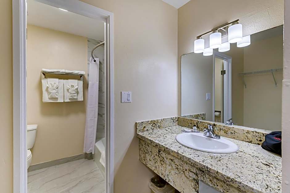 The Prime Suites, Vallejo - Napa Valley and Six Flags Discovery Kingdom