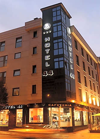 Twin Room with Extra Bed