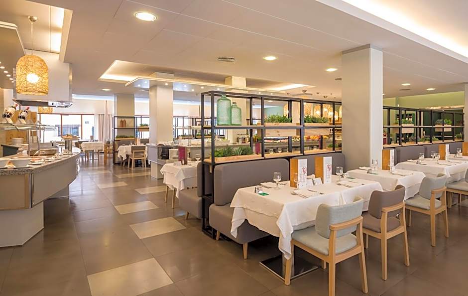 Aqua Hotel Bertran Park