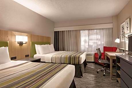 One-Bedroom Queen Suite with Sofa Bed