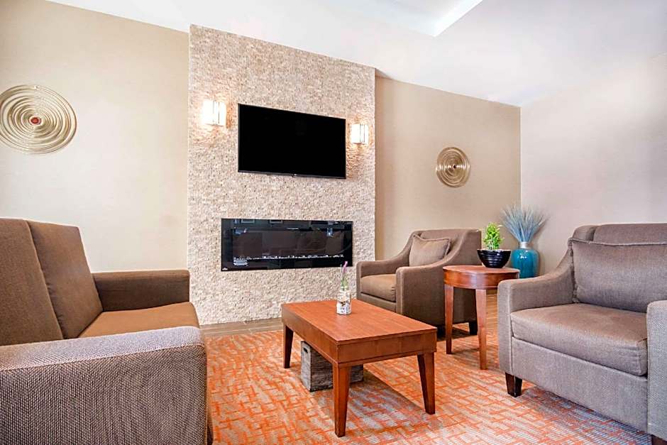 Comfort Inn & Suites Merritt