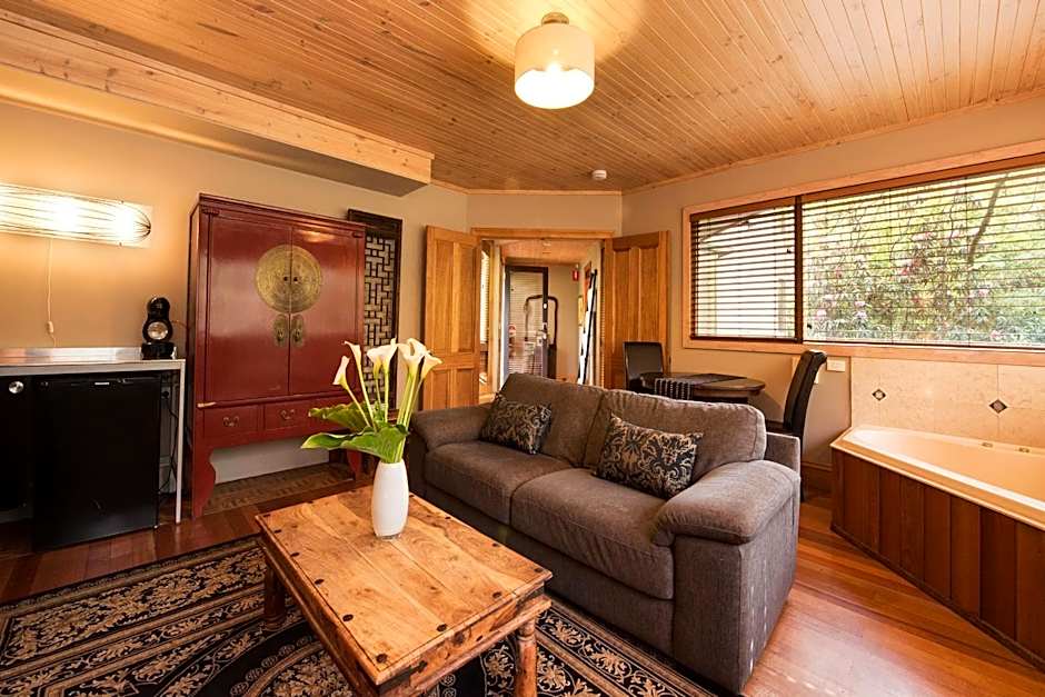 Linden Gardens Rainforest Retreat