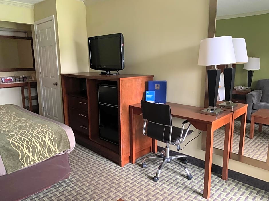 Days Inn by Wyndham Austintown