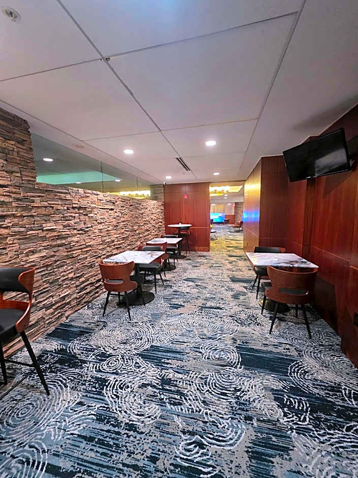 Randolph Hotel Liverpool/Syracuse/Airport West, Trademark