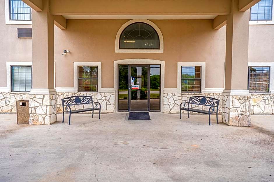 Texan Inn By OYO Beeville US-181