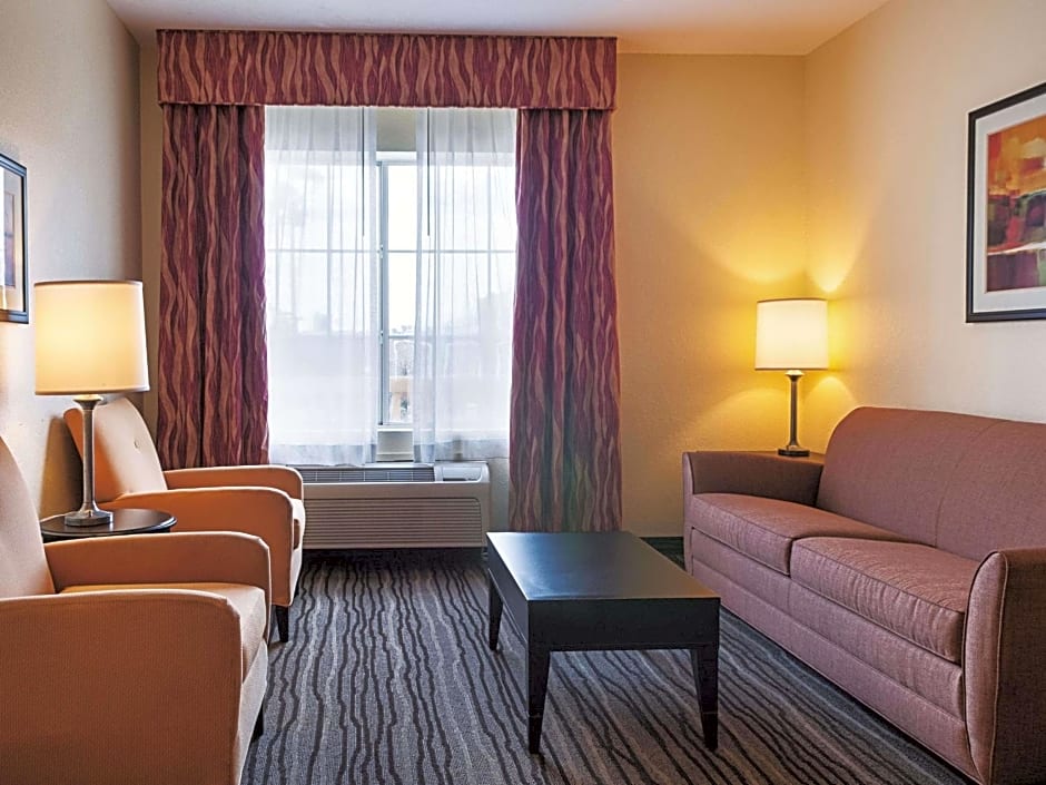 La Quinta by Wyndham Slidell - North Shore Area