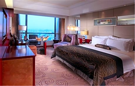 Deluxe Executive View King Room