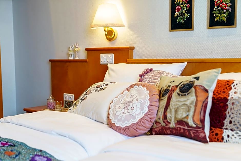 Tante ALMA's Kölner Hotel