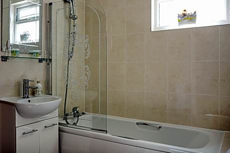 Standard Single Room with Shared Bathroom