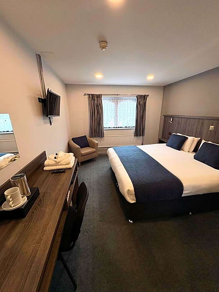 Sandown Park Lodge