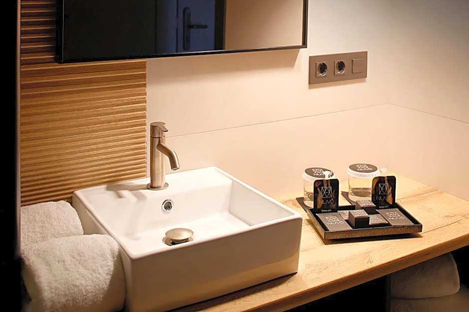 Nuvo Hotel Boutique