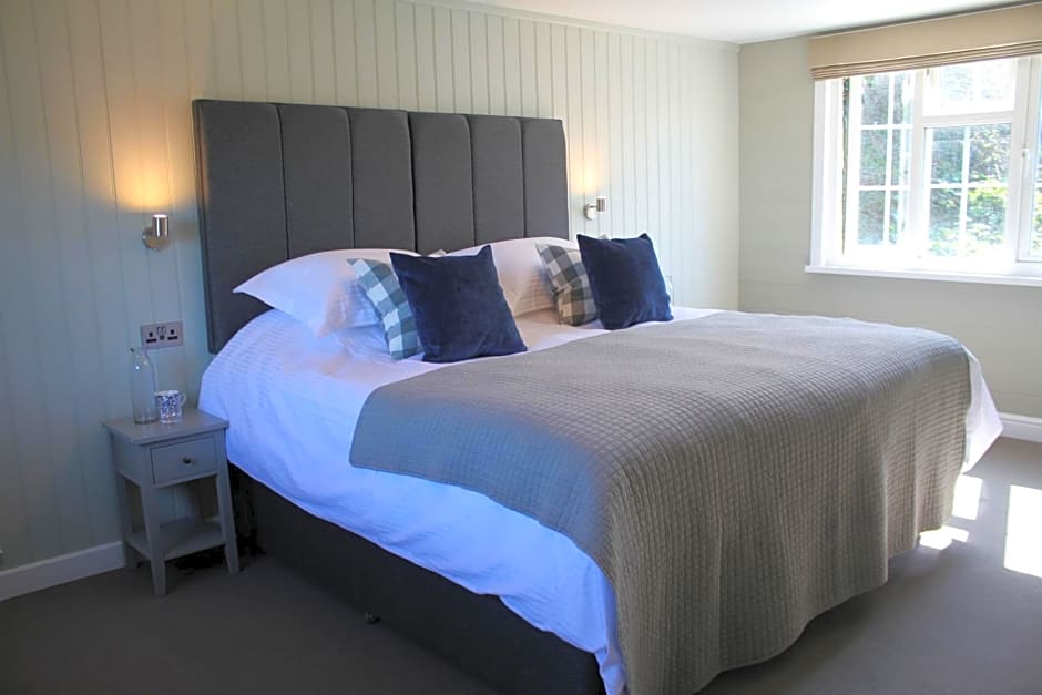 The Five Pilchards Inn