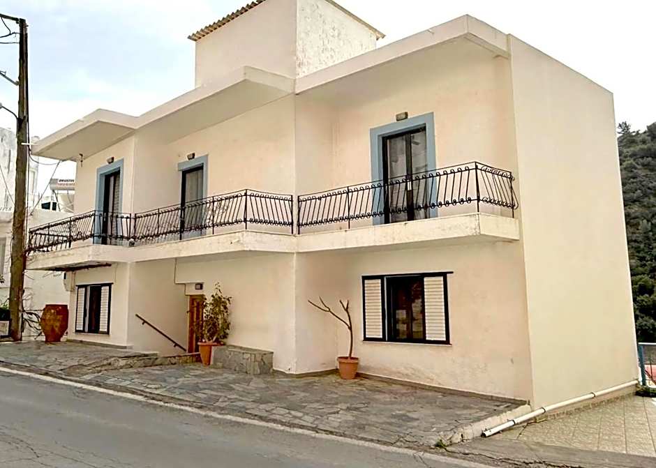 Argiro's apartment at Agia Galini