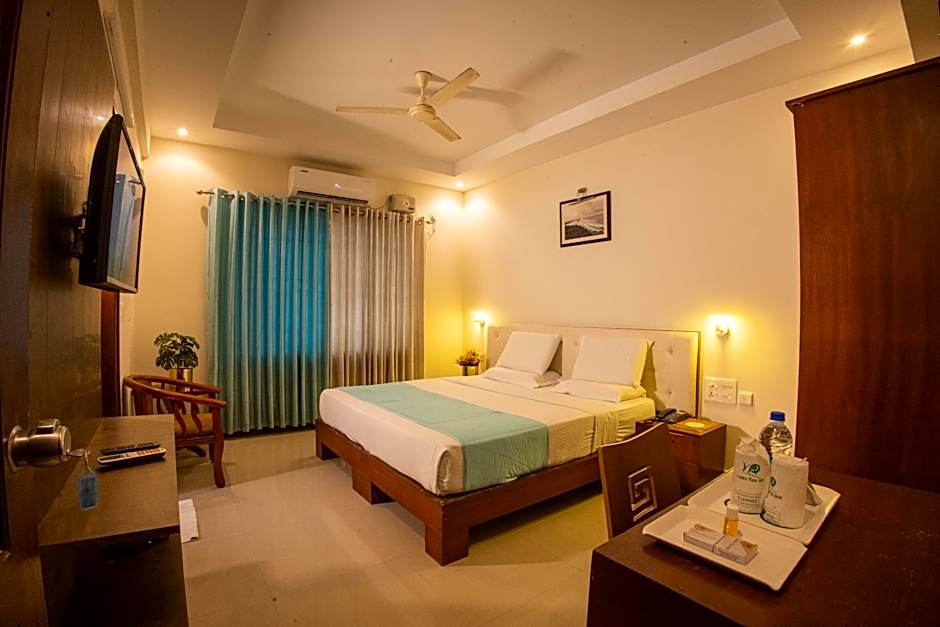 Metro Plaza Hotel by RAK Rooms