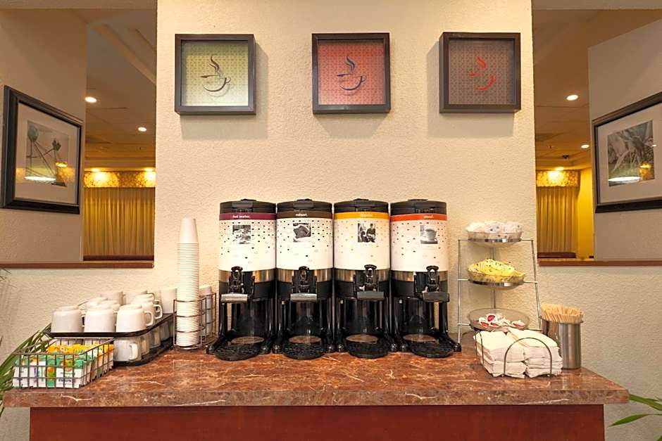 Hampton Inn By Hilton Guadalajara-Aeropuerto