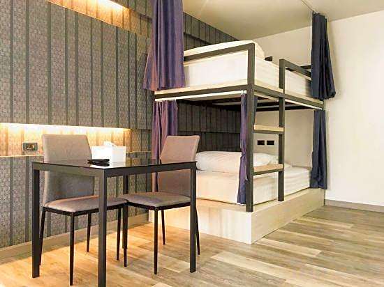 Baan Kun Mhor Hostel